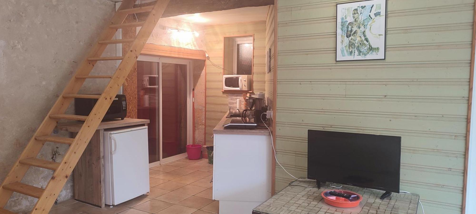 Gite Cosy, Sur Jardin, Terrasse Privee, Parking Au Calme En Rdc Gémozac エクステリア 写真