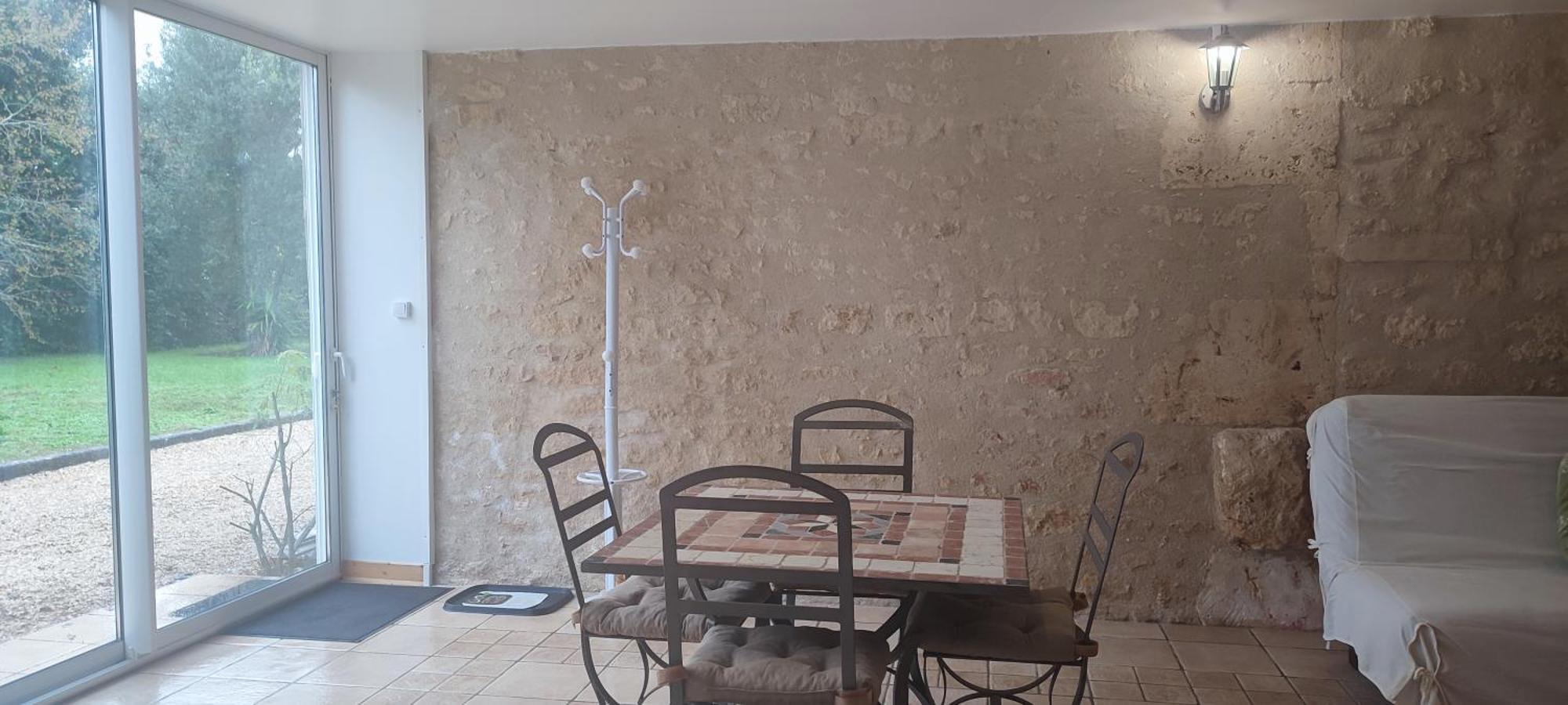 Gite Cosy, Sur Jardin, Terrasse Privee, Parking Au Calme En Rdc Gémozac エクステリア 写真