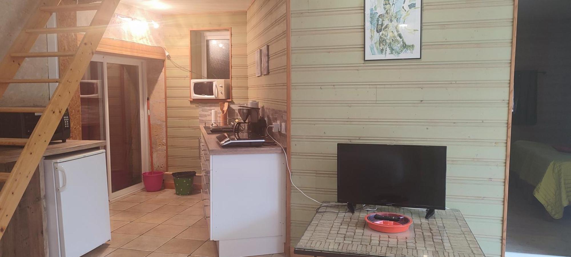 Gite Cosy, Sur Jardin, Terrasse Privee, Parking Au Calme En Rdc Gémozac エクステリア 写真